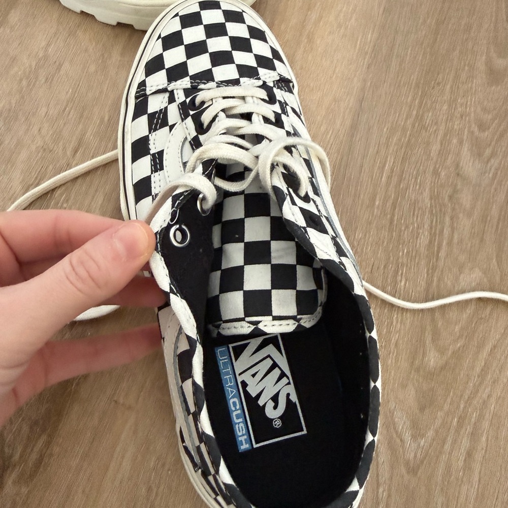 Vans checkerboard lace up shoes - Picture 10 of 13